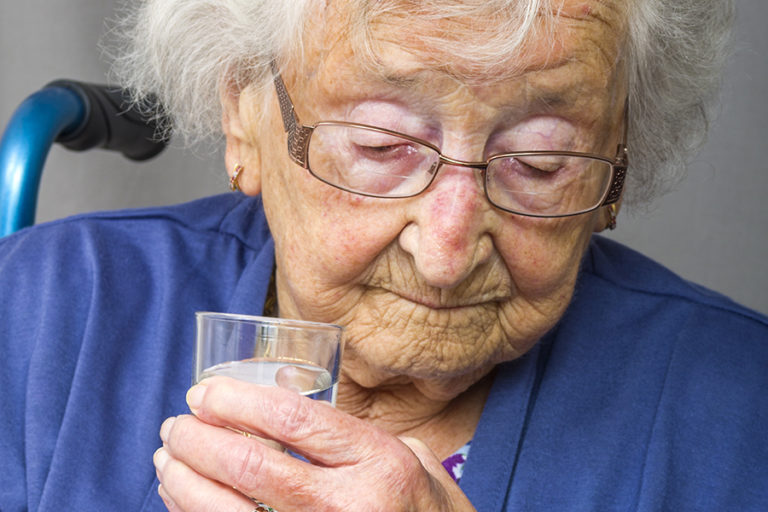 dehydration-in-the-elderly-how-to-prevent-it-shield-healthcare