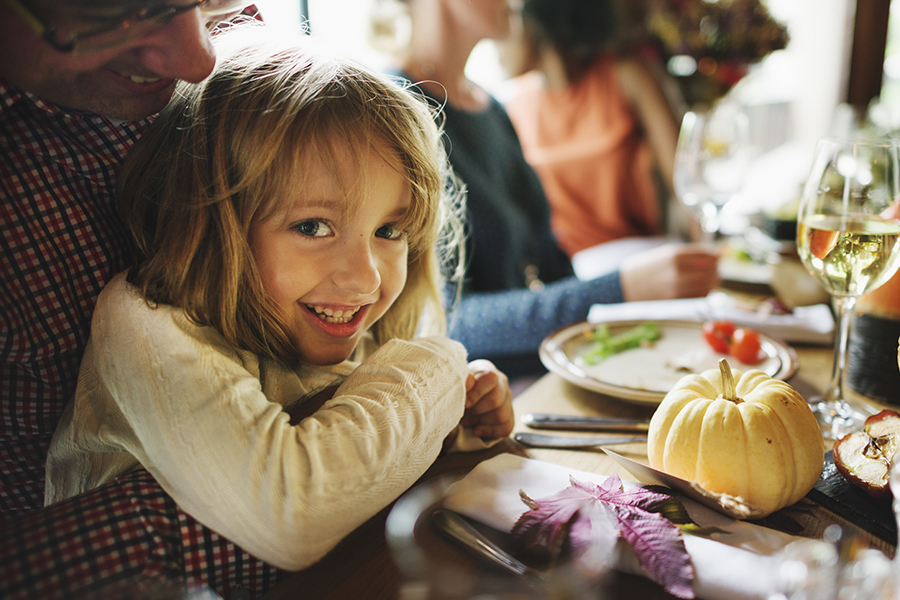 Little Girl Hugging Father Thanksgiving Celebration Concept